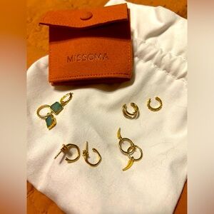 Missoma mini-earrings hoops set